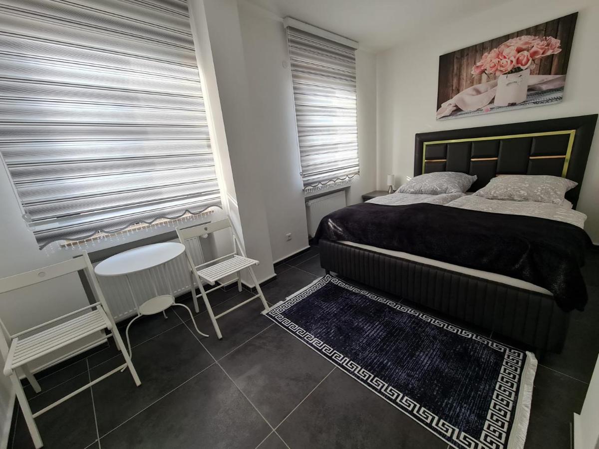 Roggendorf Zimmervermietung Köln Ngoại thất bức ảnh