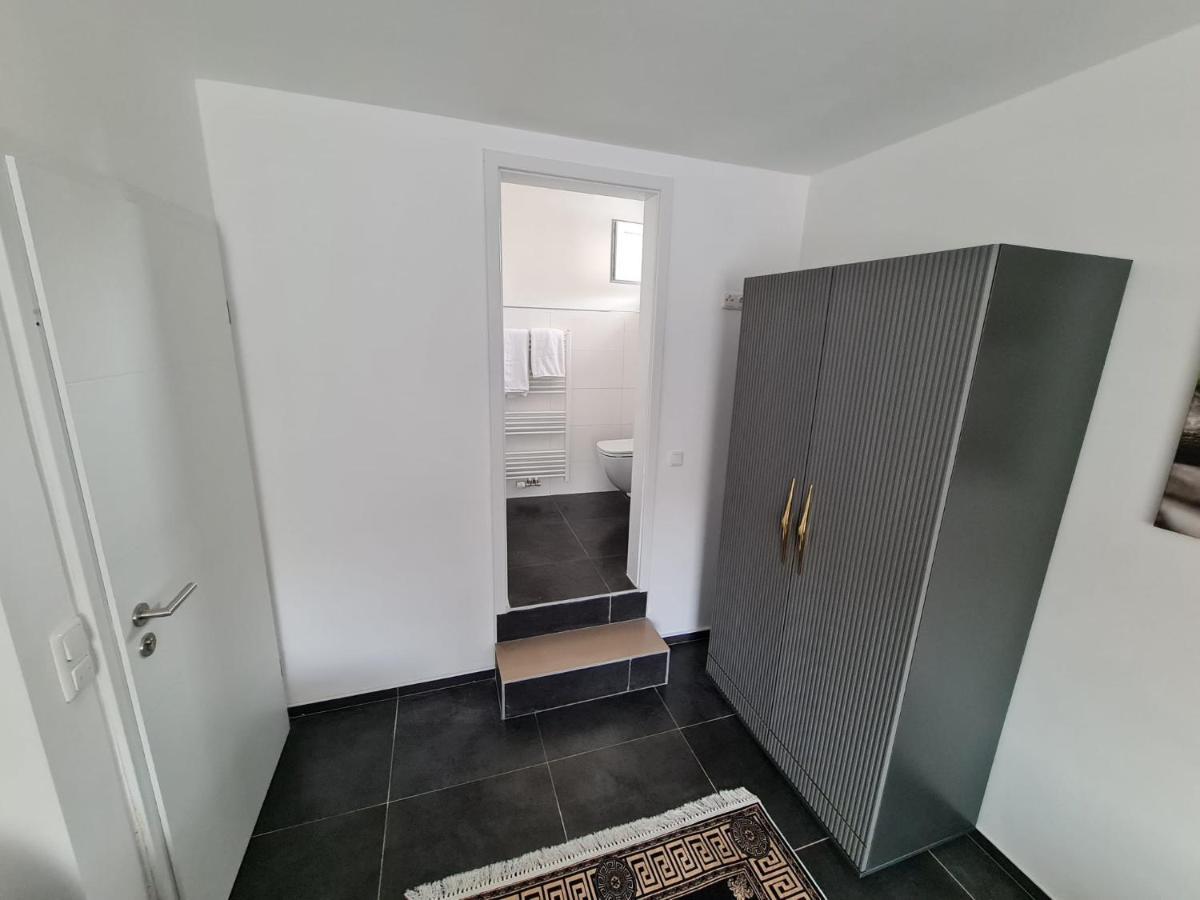 Roggendorf Zimmervermietung Köln Ngoại thất bức ảnh