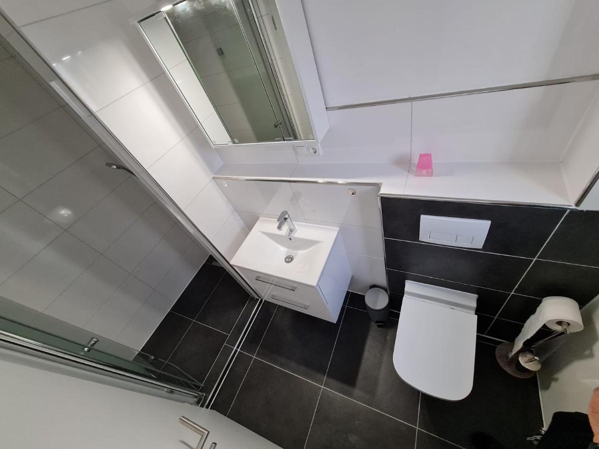 Roggendorf Zimmervermietung Köln Ngoại thất bức ảnh