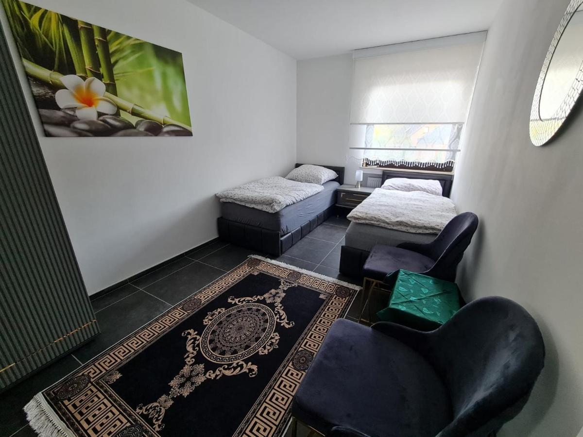 Roggendorf Zimmervermietung Köln Ngoại thất bức ảnh