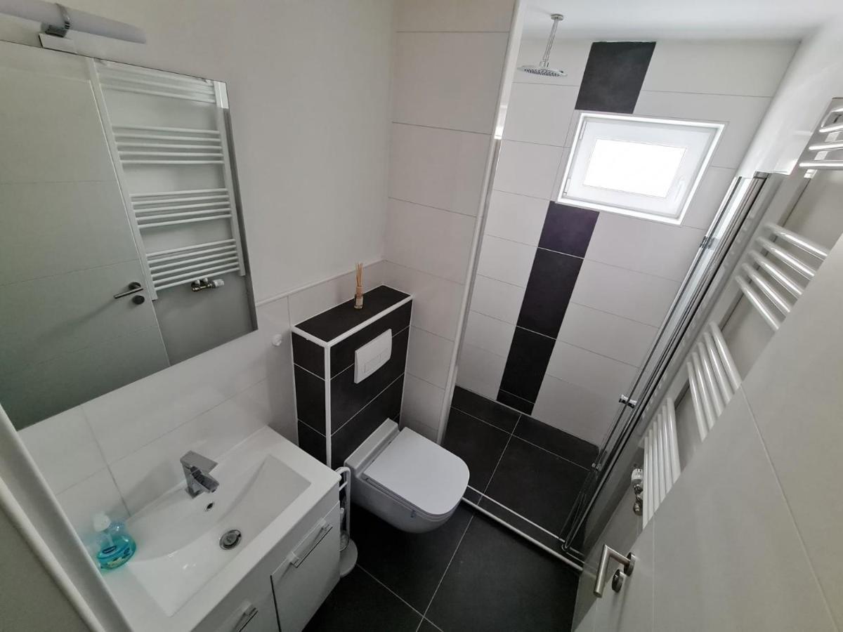 Roggendorf Zimmervermietung Köln Ngoại thất bức ảnh