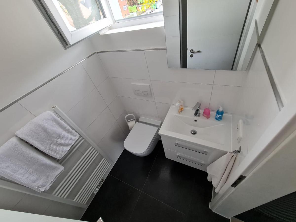 Roggendorf Zimmervermietung Köln Ngoại thất bức ảnh
