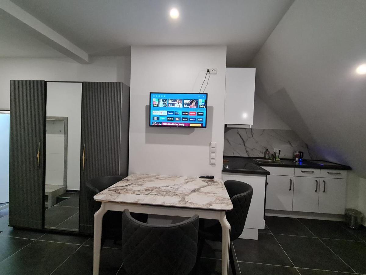 Roggendorf Zimmervermietung Köln Ngoại thất bức ảnh